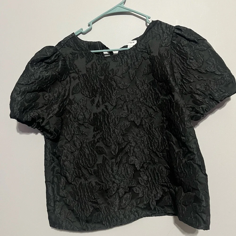Elegant Black‎ Textured Women's Top